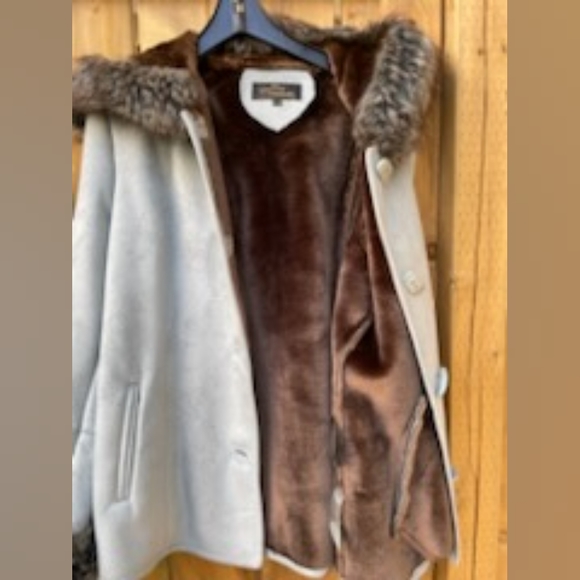 Brand new stunning  Coat Couture baby blue, pattern detail fall jacket w hood - Picture 6 of 6